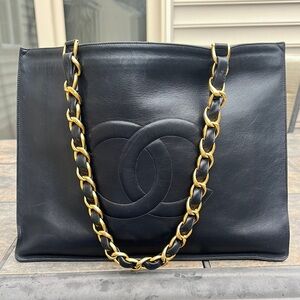 Chanel Black Leather Vintage Tote Bag